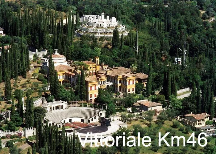 Civico 6 Apartament Peschiera del Garda